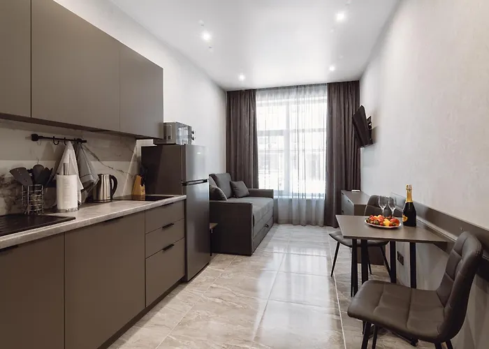 Club Marine Aparthotel 4*